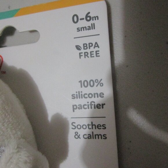 NWT Nuby Snuggleez with Cherry Pacifier holder stuffed Giraffe 0-6 Months - Picture 6 of 12